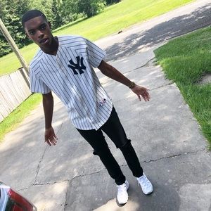 Meet your Posher, Isaiah